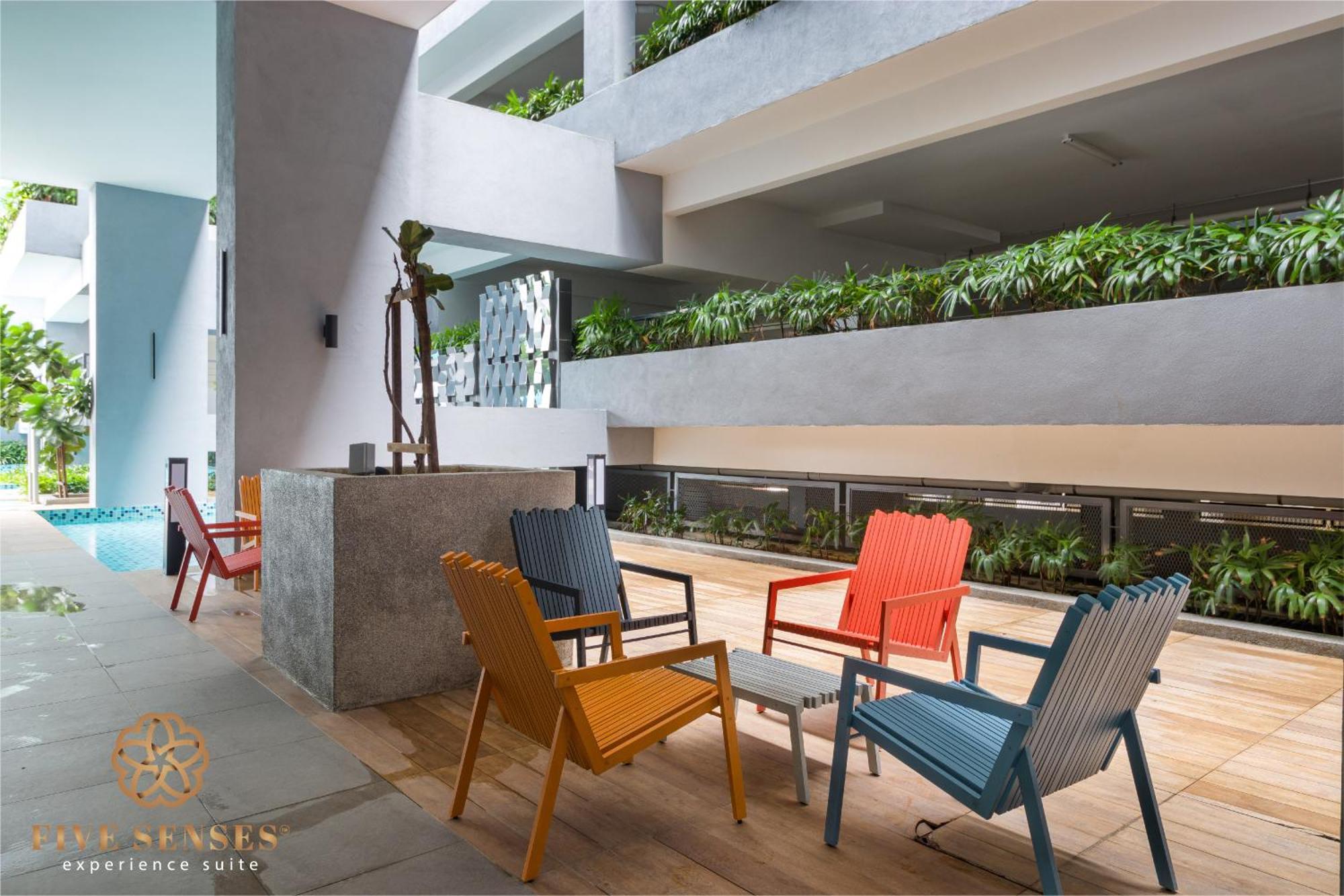 Neu Suites Signature Suites, Klcc Куала-Лумпур Экстерьер фото